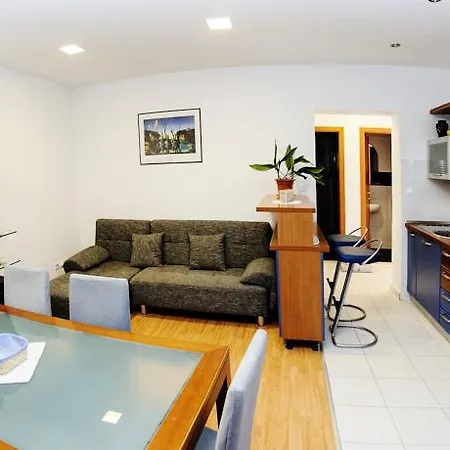 Slava Petricevic Apartmán *