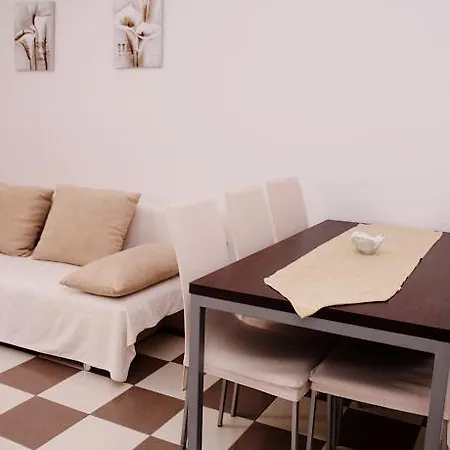 Slava Petricevic Apartmán Podstrana